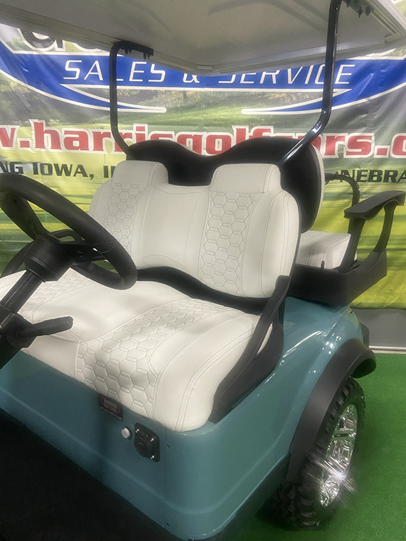 2023 MadJax XSeries Lithium Sea Storm Vehicle - Image 4